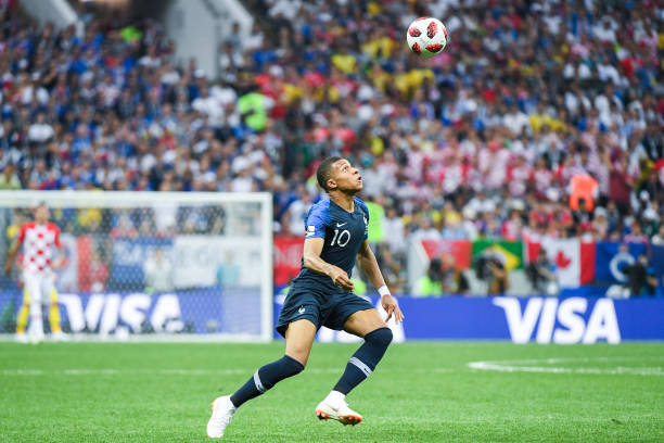 尤其是对莱 尤其是对莱